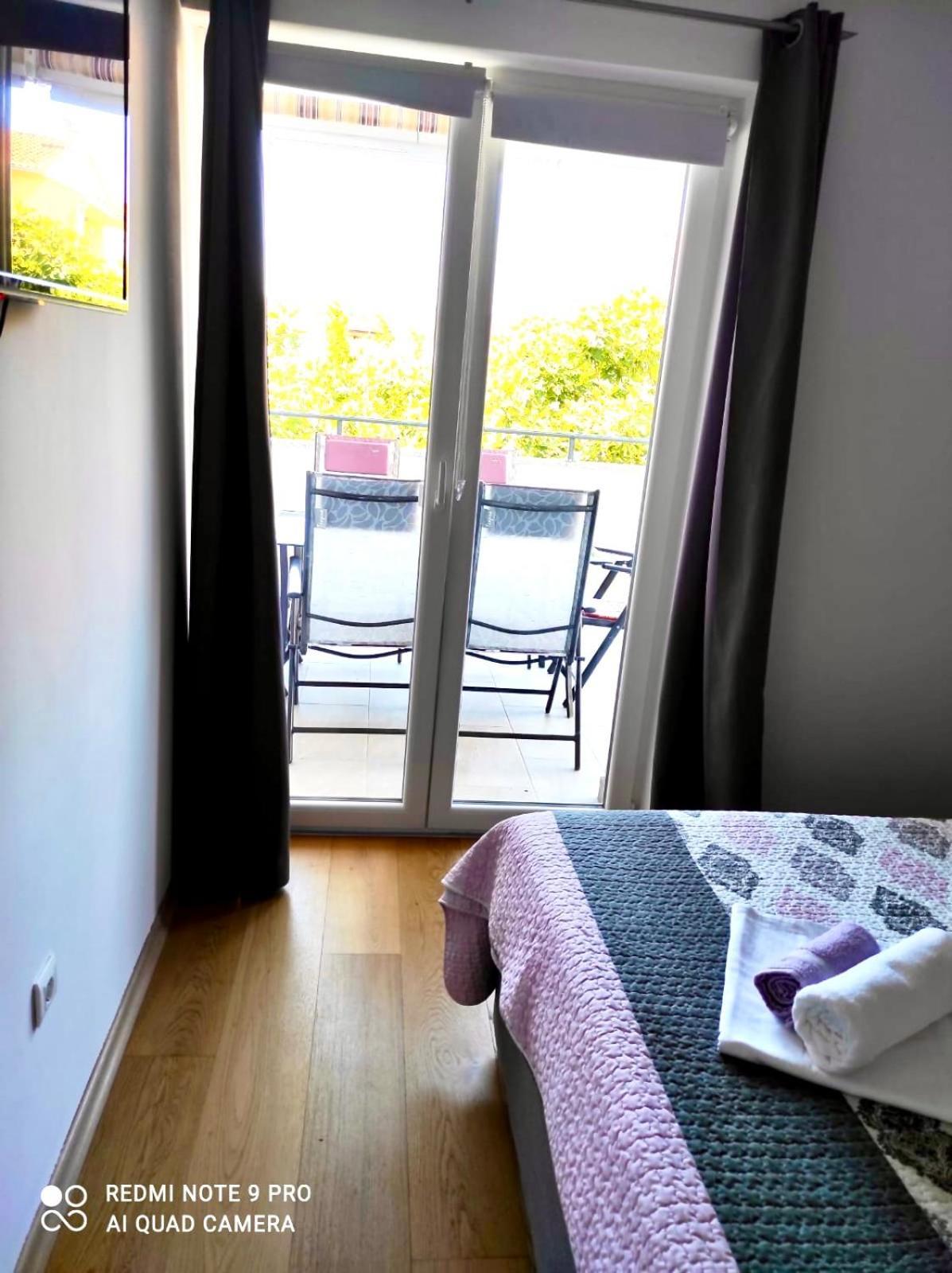Roso Apartament *