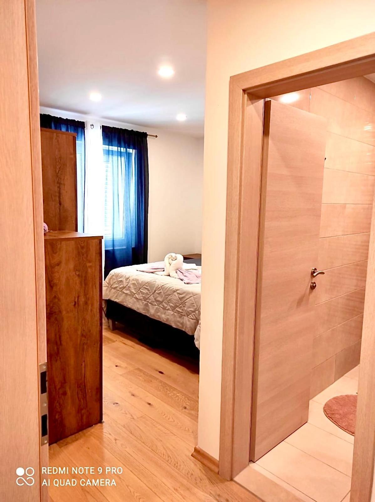 Roso Apartament *