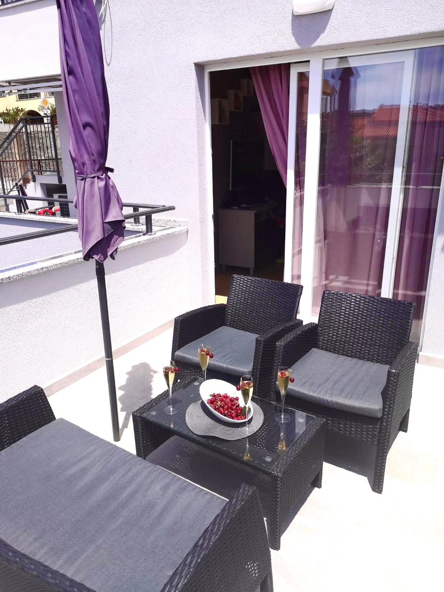 Roso Apartament *