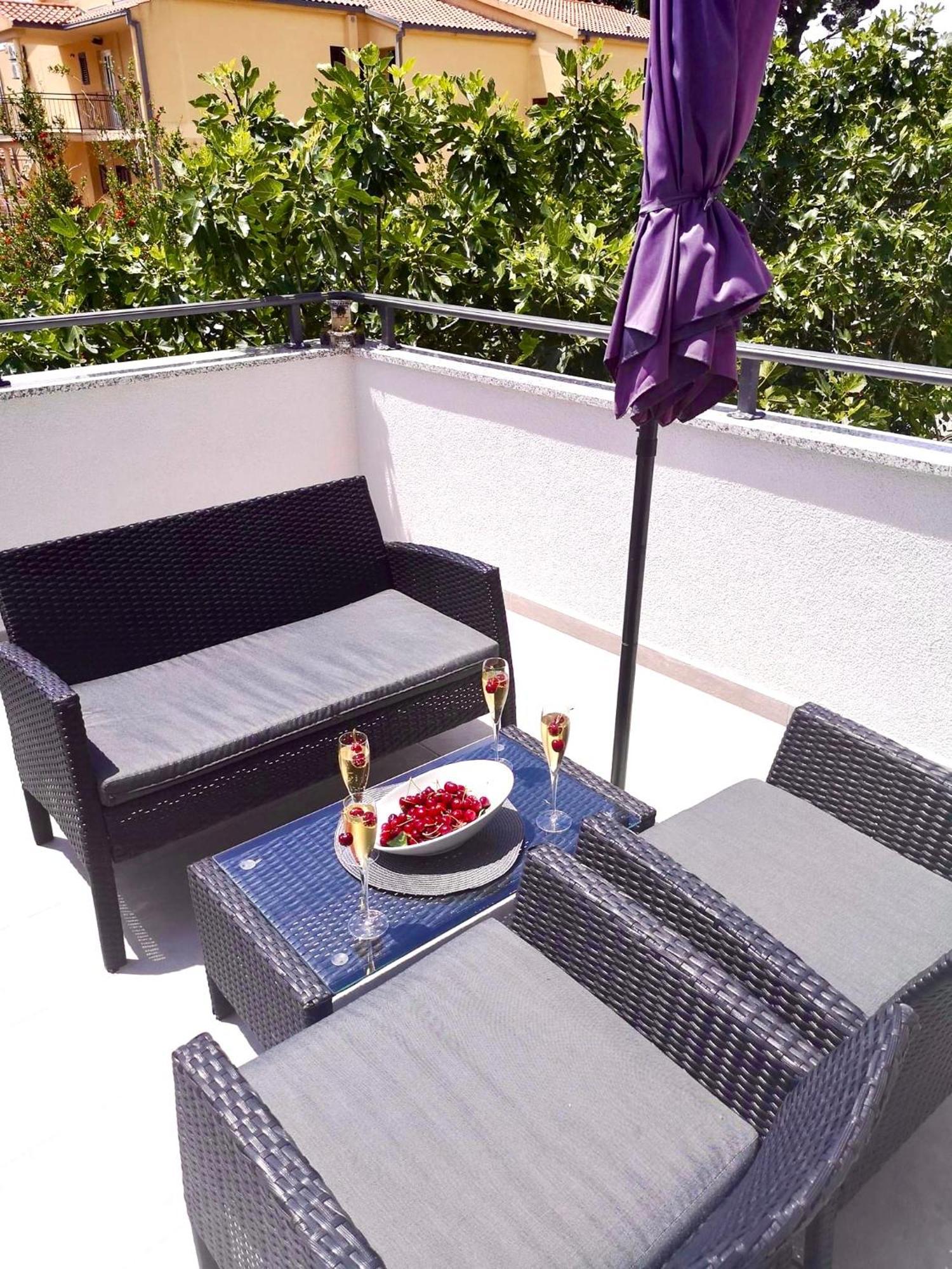 Apartament Roso